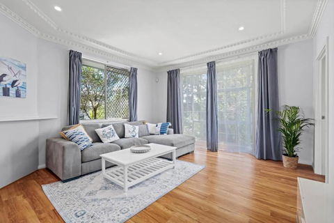 NEW Sailors Cove Pet Friendly - Australian Directory 0