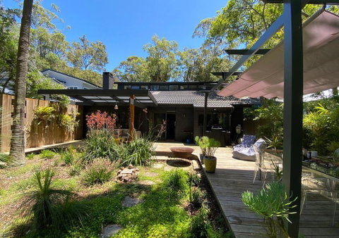 NEW Serene Modern Oasis - Australian Directory 0
