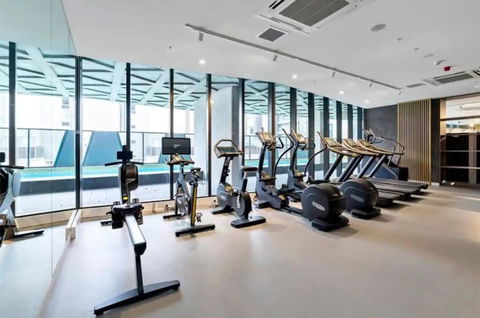 NEW Skyline View Luxury Apt Homey Heart Of ADL - Australian Directory 2