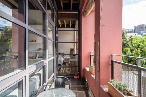 New York Style Apartment In Chippendale NSW - Australian Directory 1