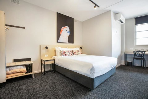 Nightcap At The Charles Hotel - Australian Directory 0