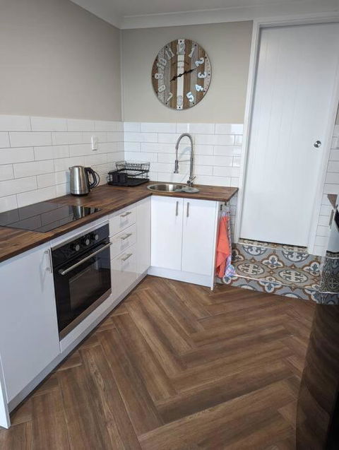 Newly Renovated With Ocean Views - Australian Directory 3