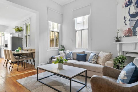 Newtown Nest - Chic Terrace Living Off King Street - Australian Directory 0