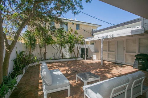 NOR214 - Northstead Coastal Charm - Australian Directory 0