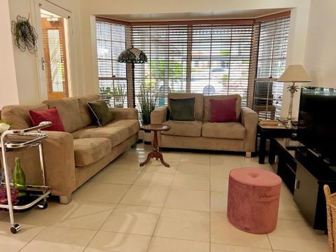 North Ryde Guesthouse - Australian Directory 2