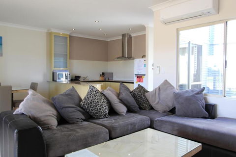 Ocean Breeze - Australian Directory 3