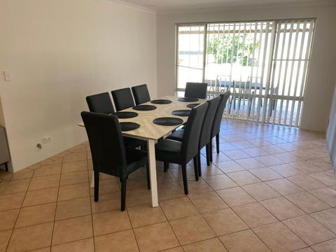 Ocean Keys Family Accommodation - Australian Directory 2