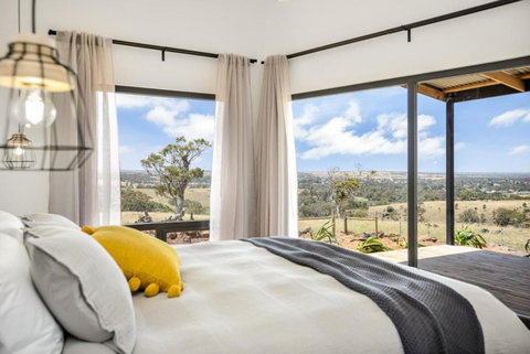Old Bull Creek Luxury Retreat - Australian Directory 0