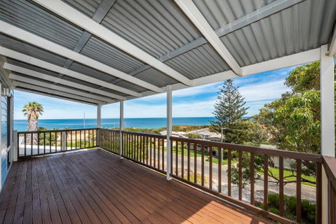 Ocean Vista Large Modern Home With Ocean Views - Australian Directory 3