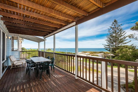 Ocean Vista Large Modern Home With Ocean Views - Australian Directory 2