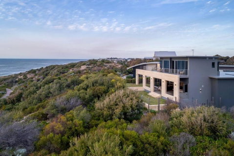 Oceanic I Private Properties - Australian Directory 0