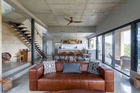 Oceanic I Private Properties - Australian Directory 2