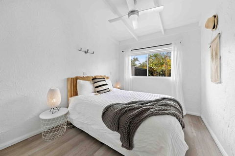 PA1,Great Holiday In Sunshine Beach With Your Pets - Australian Directory 3