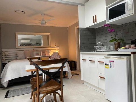 Paperbark Bed & Breakfast - Australian Directory 1