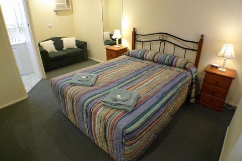 Parkhaven Motel - Australian Directory 1