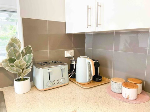 Peaceful Merewether Family Home - Australian Directory 2