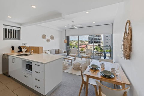 Peaceful One Bedroom Residence With Parking - Australian Directory 0