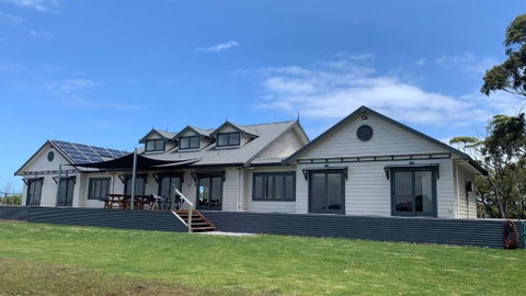 Peninsula At Metung House - Access By Boat Only - Australian Directory 2