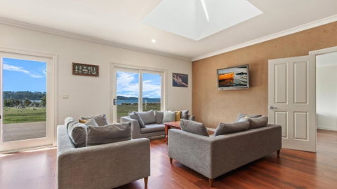 Peninsula At Metung - Access By Boat Only - Australian Directory 3