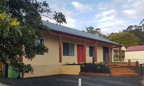 Pemberton Japanese Garden Studio - Australian Directory 0