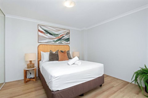 Play & Stay On Hay - Sleeps 2 Or 4 - Australian Directory 3