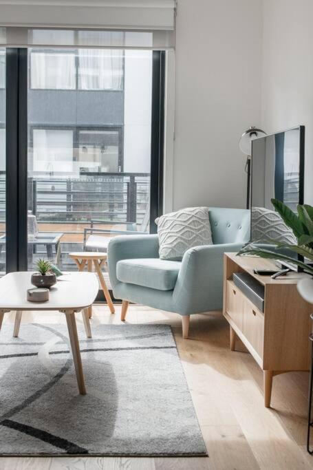 Perfect Port Melbourne Townhouse - Australian Directory 2