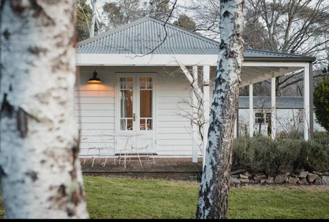 Peony Farm Pink Cottage - Australian Directory 0