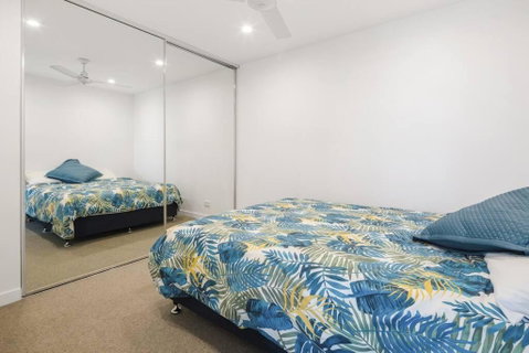 Perfect Haven In Spring Hill 2B1B And Parking - Australian Directory 3
