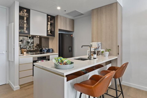 Perfect Location With 5 Star Amenities - Australian Directory 3