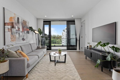 Perfect Location With 5 Star Amenities - Australian Directory 1