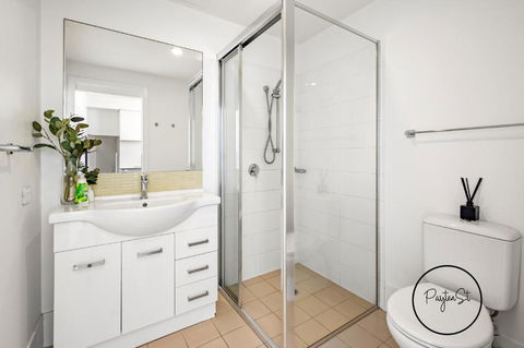 Perfect Penthouse - WiFi Included - Australian Directory 1