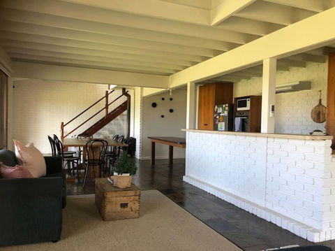 Peterborough Beach House - Australian Directory 0
