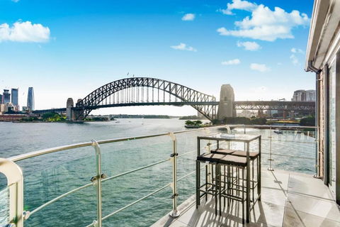 Phenomenal Harbour Bridge And Opera House Views! - Australian Directory 0