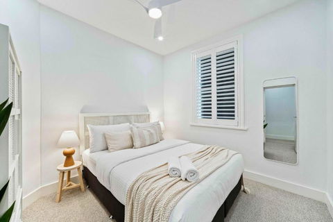 Phoenix At Palm View Collective - Australian Directory 3