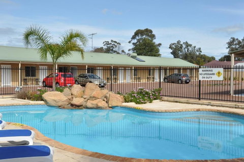 Pinjarra Resort - Australian Directory 1