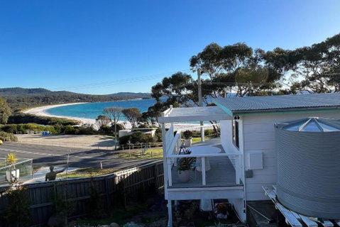 PIPI SHACK - Iconic Waterfront Shack Binalong Bay - Australian Directory 0