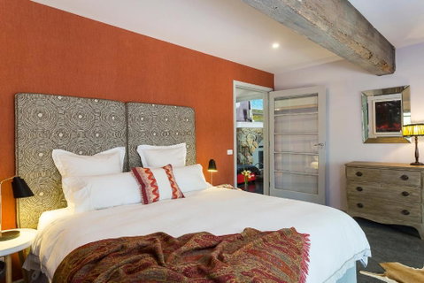 Planetrees Estate - Australian Directory 3
