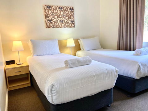 Pokolbin Village Estate - Australian Directory 1