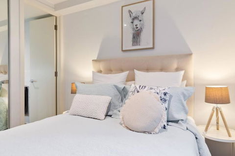 PORT MELBOURNE - A Stay At The Bay - Australian Directory 2
