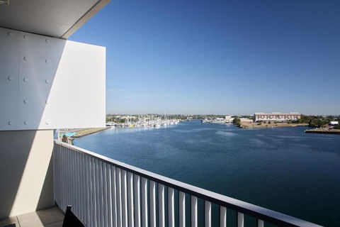 Portside On Honeysuckle - Australian Directory 1