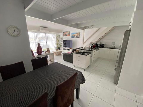 Port Lincoln Marina Waterfront Apartment - Australian Directory 2