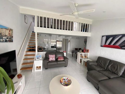 Port Lincoln Marina Waterfront Apartment - Australian Directory 0