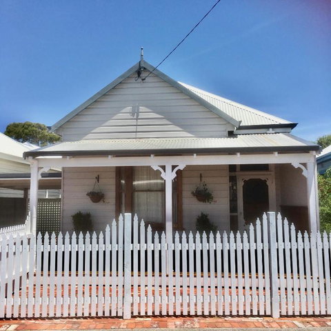 Railway Cottage - Australian Directory 3