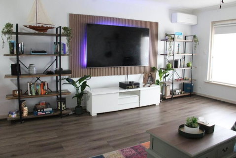 Raeside Home - Australian Directory 0