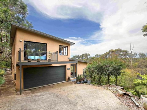 Postcards From The Edge - Australian Directory 0