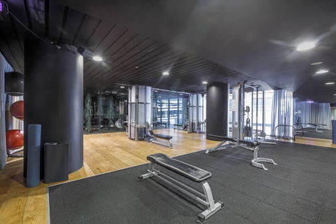 Premium Albert Park Grand Prix Apartment By Ready Set Host - Australian Directory 2