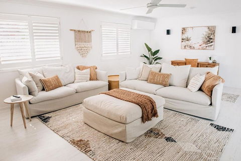 Prime Location With Pool - Walk To Coolum Beach - Australian Directory 1