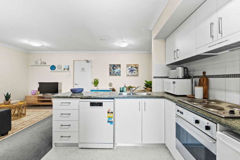 Prime Perth Apartment - Australian Directory 3