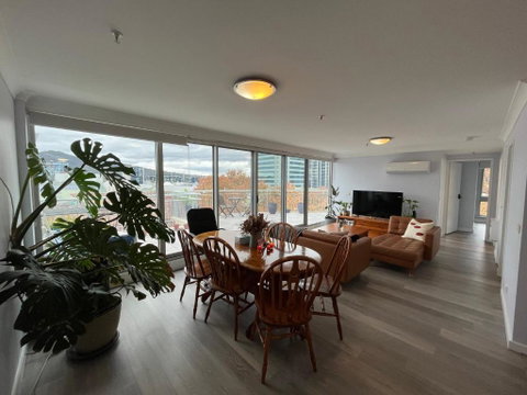 Private Room With Ensuite In The CBD - Australian Directory 0