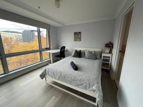 Private Room With Ensuite In The CBD - Australian Directory 1